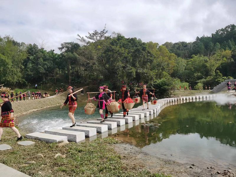 參與建設美麗的毛納村
